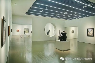 藝術(shù)伉儷聯(lián)袂獻(xiàn)展，時(shí)代雋美永駐華宮——邱瑞敏、吳慧明捐贈(zèng)作品展今起啟幕